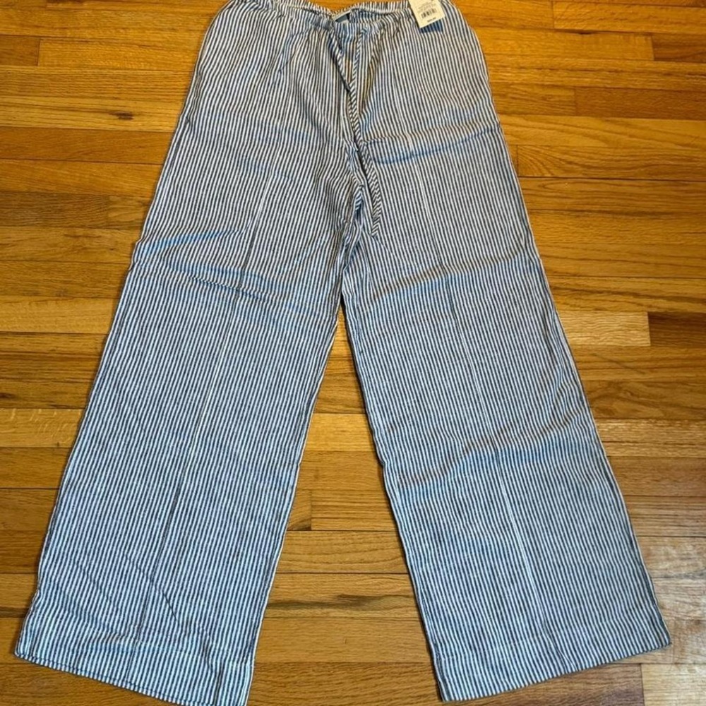 Wide leg pants